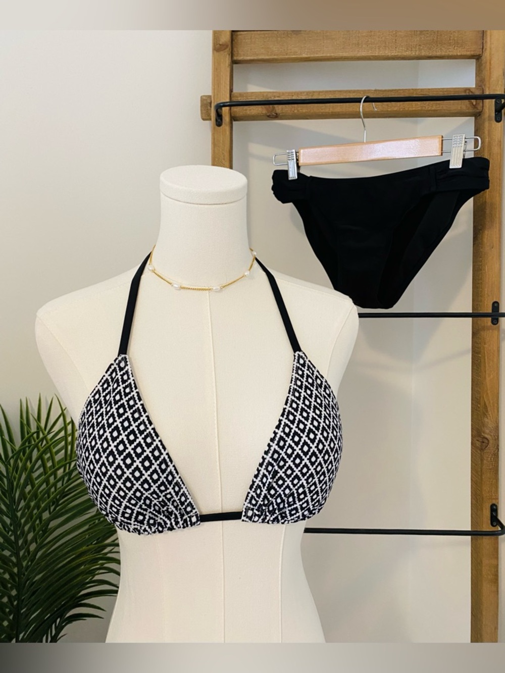 Old Navy Black & White Diamond-Print Triangle Bikini Set